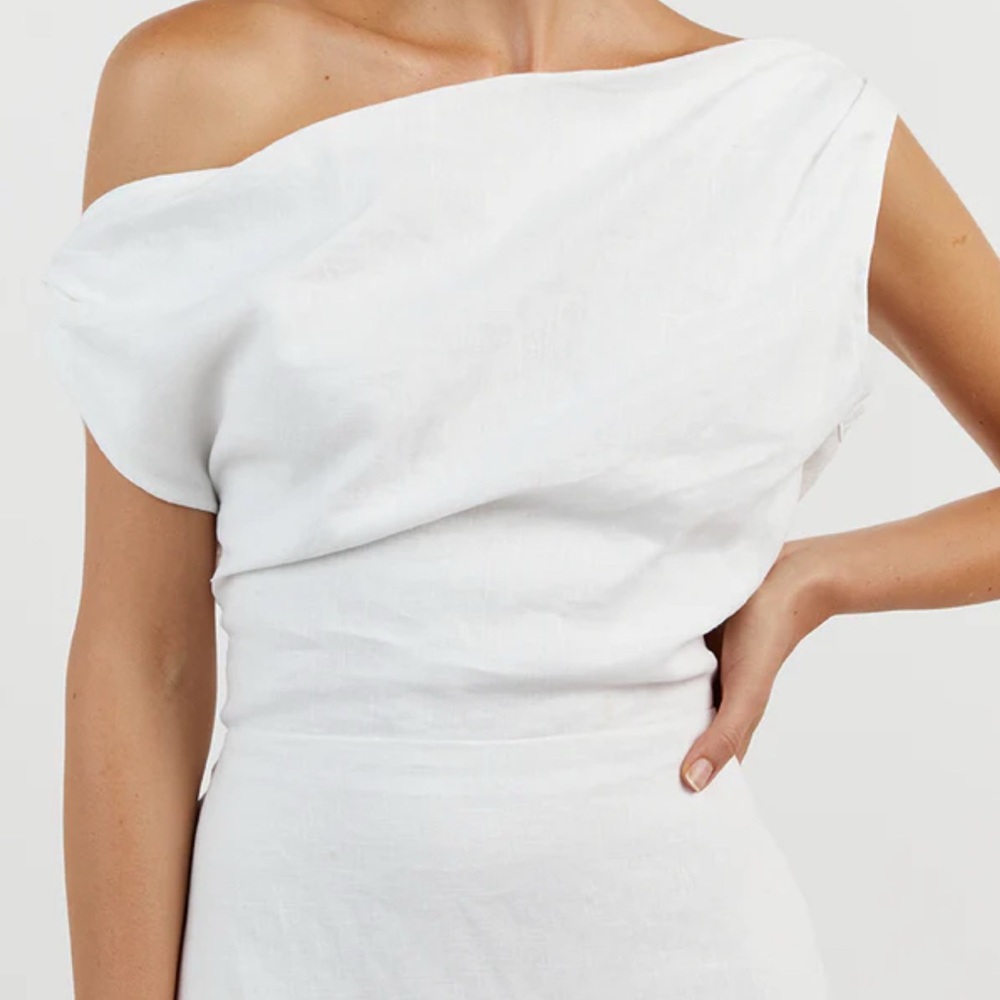 DISSH White One Shoulder Sheath Dress